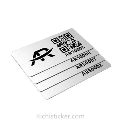 Трајни знак: Зашто су металне плочице више од само етикете